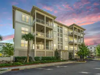 Luxury Living at the Waterfront on Daniel Island