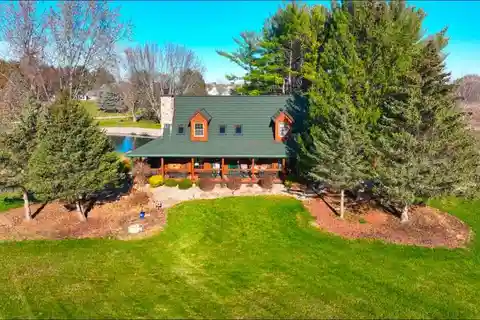 Executive Log Cabin Retreat on Four Acres