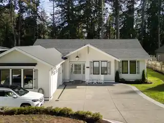 Modern Luxury in a Stunning Rancher