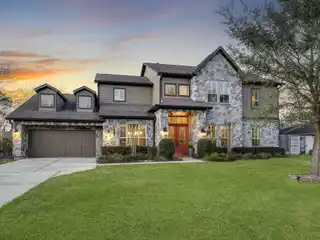 Exquisite Home in Sought-after Spring Branch Oaks