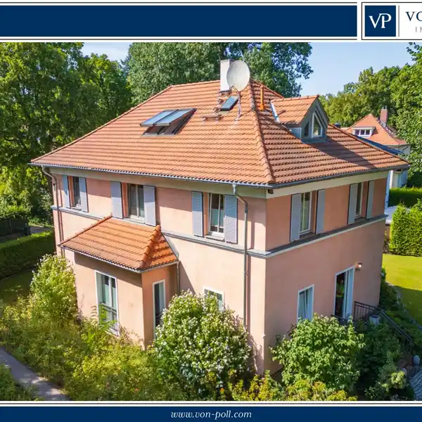 FAMILY-FRIENDLY VILLA IN THE POPULAR MUSICIANS' QUARTER