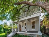 BEAUTIFUL UPTOWN PROPERTY NEAR THE DALLAS ART AND ENTERTAINMENT DISTRICT 
