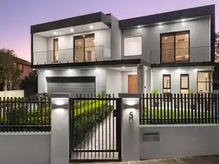 Nearly New Full Brick Residence