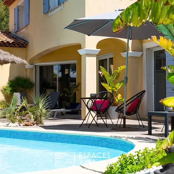 PRIVATE VILLA STEPS FROM GARONNE BEACH