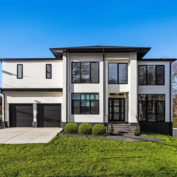MODERN MASTERPIECE WITH PRIVATE INDOOR POOL