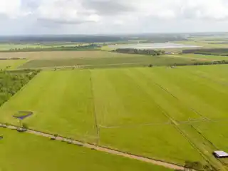 Expansive and Versatile Acreage