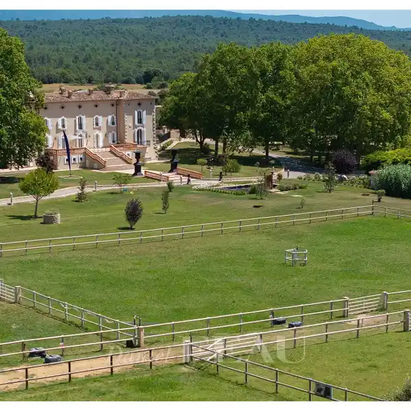 RENOVATED MANSION ON EXPANSIVE EQUESTRIAN PROPERTY