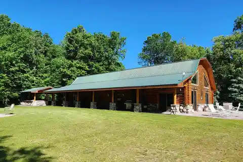 Beautiful Log Home on 15 Acres