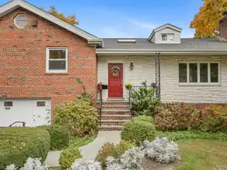 Spacious Home in a Sought-After Area