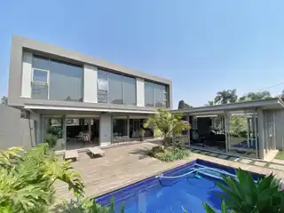 Sunlit Sophistication with Party-ready Patios