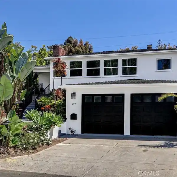 BEAUTIFULLY REMODELED HOME IN UNBEATABLE LOCATION