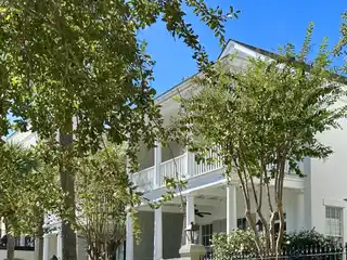 Lakefront Neoclassical Beauty in the Heart of I’on