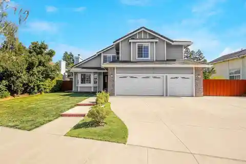 Beautiful Home in a Top Neighborhood