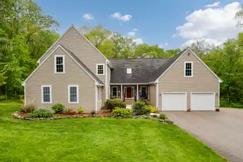 Multi-generational Comfort in a Peaceful Setting