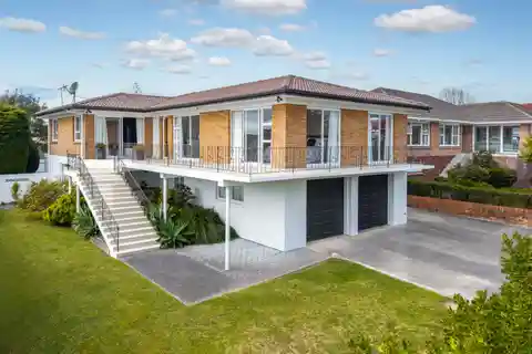 Family Living with City Views