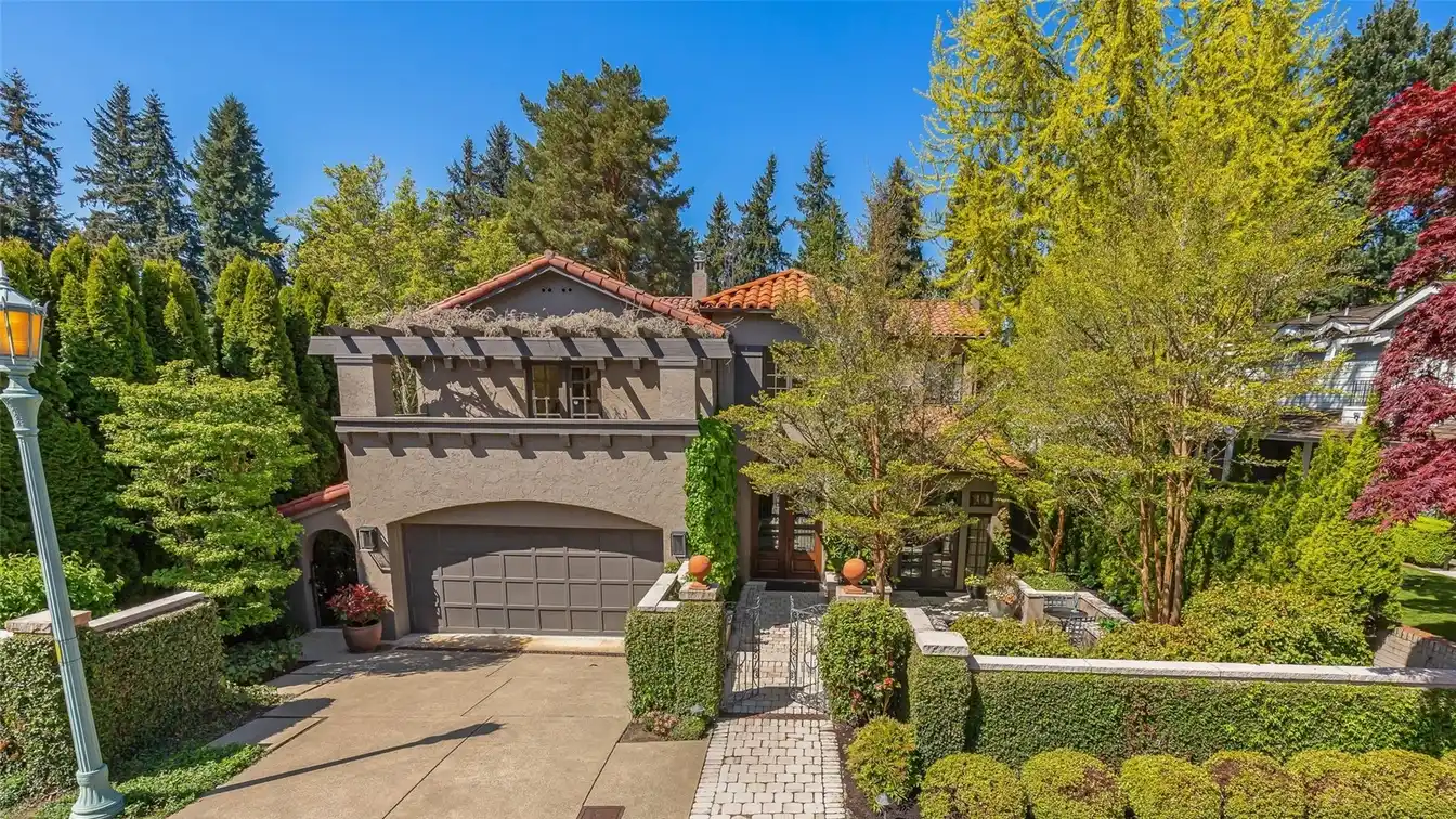 Beautifully Restored 1928 Santa Barbara-style Mediterranean Home