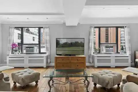 Classic Manhattan Living