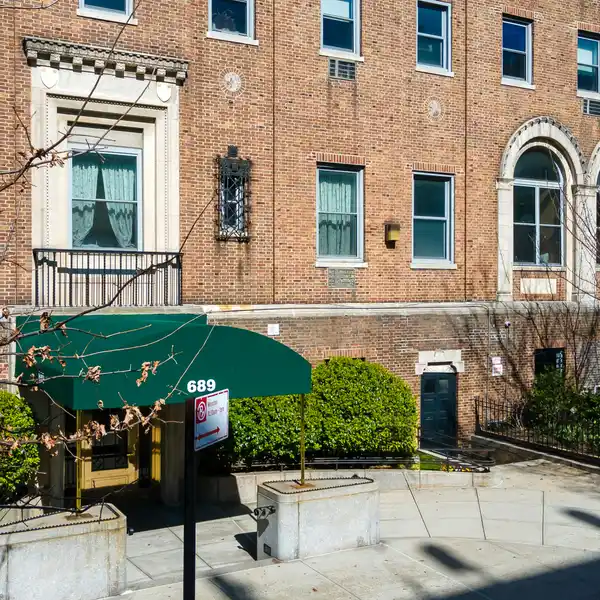 SPACIOUS THREE BEDROOM PRE-WAR HOME