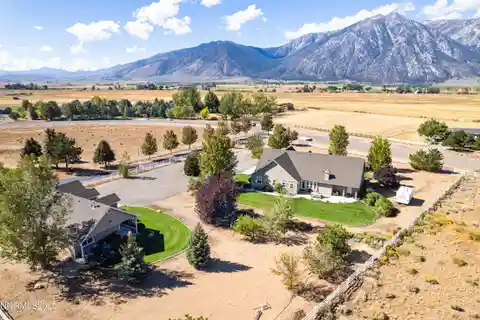Serene Retreat in the Heart of Carson Valley
