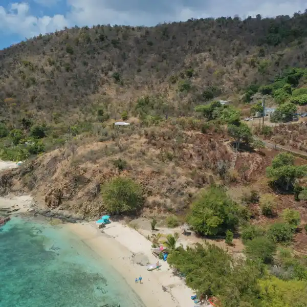 PRIVATE CARIBBEAN HAVEN WITH WHITE SAND BEACHFRONT