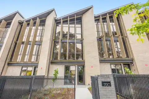 Boutique Townhouse with Chic Design