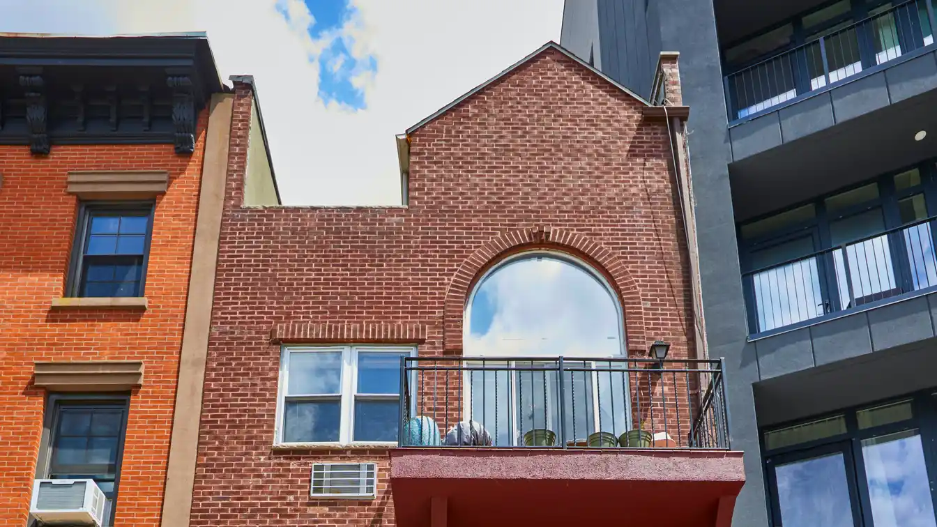 Sprawling Bed-stuy Townhouse