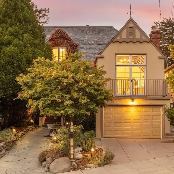 ROMANTIC TUDOR HOME