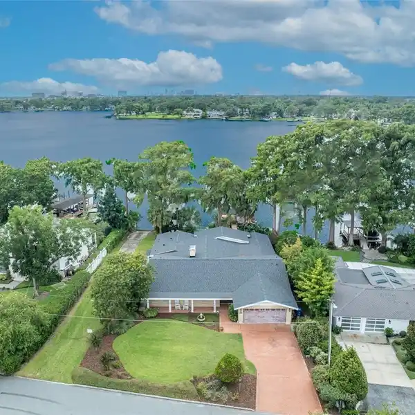 SERENE LAKEFRONT LIVING
