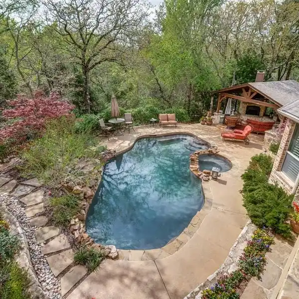 MAGNIFICENT PRIVATE GATED ESTATE