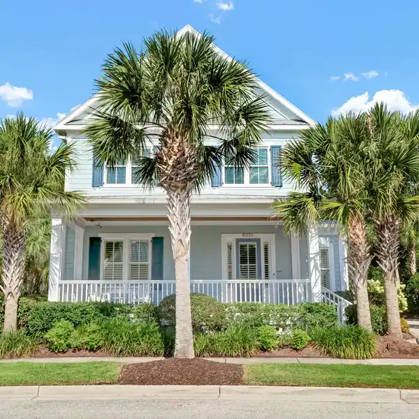 TIMELESS BEAUTY IN WALKABLE COMMUNITY