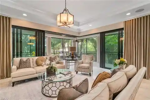 Golf Course Views with Ritz-Carlton Elegance