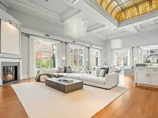 Corner Loft at the Historic Jefferson Trust Bank Building