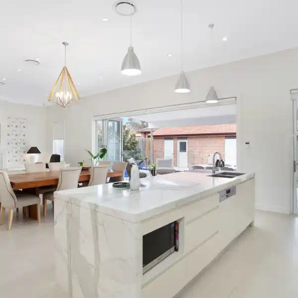 IMMACULATELY RENOVATED FEDERATION HOME