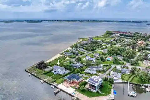 Waterfront Beach House on Shinnecock Bay