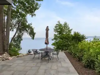 Spectacular Lakefront Home