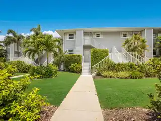 Luxurious Waterfront Home in Prestigious Community