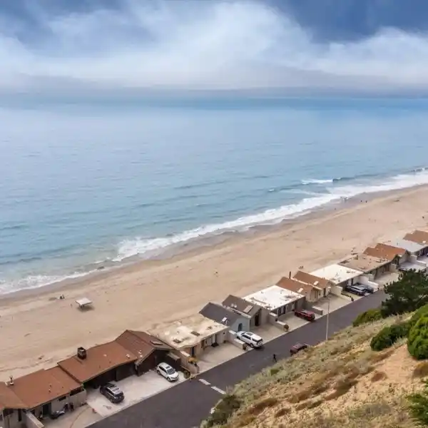 SPECIAL BEACHFRONT HOME