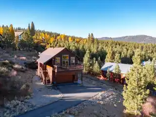 Luxury Mountain Living with Unmatched Views & Modern Comforts