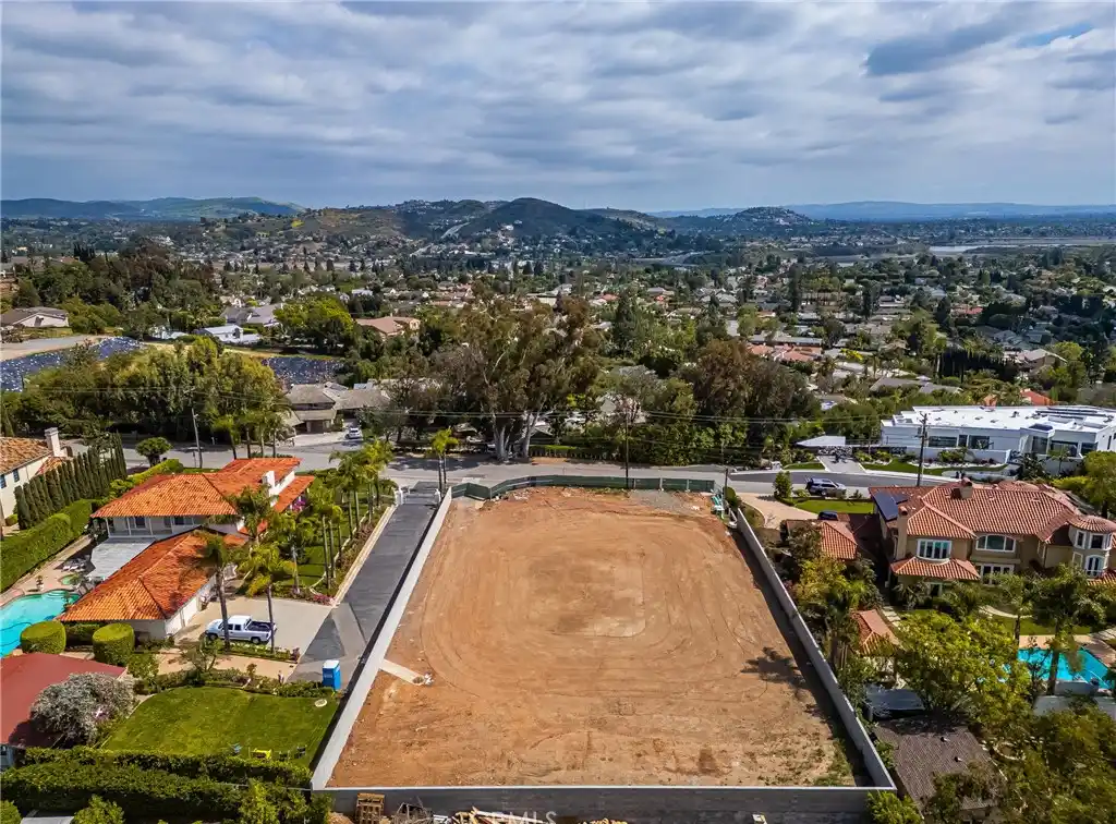 Rare Lot in Prestigious Villa Park