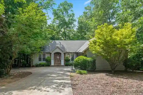 Versatile Property on Lake Keowee