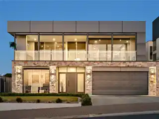 Beachfront Luxury with Flawless Coastal Finesse