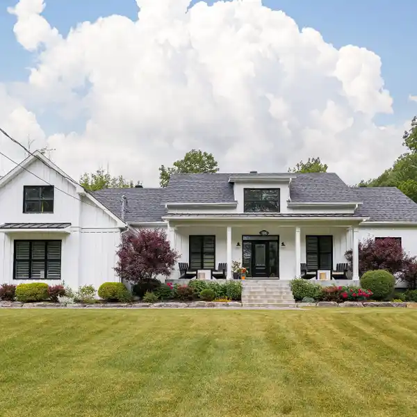 HIGH-END LUXURY BUNGALOW