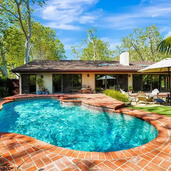 RECENTLY REMODELED HOME IN MALIBU WEST