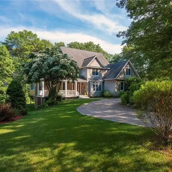 SECLUDED AND SPRAWLING COLONIAL