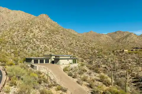 Newly Completed Contemporary Home
