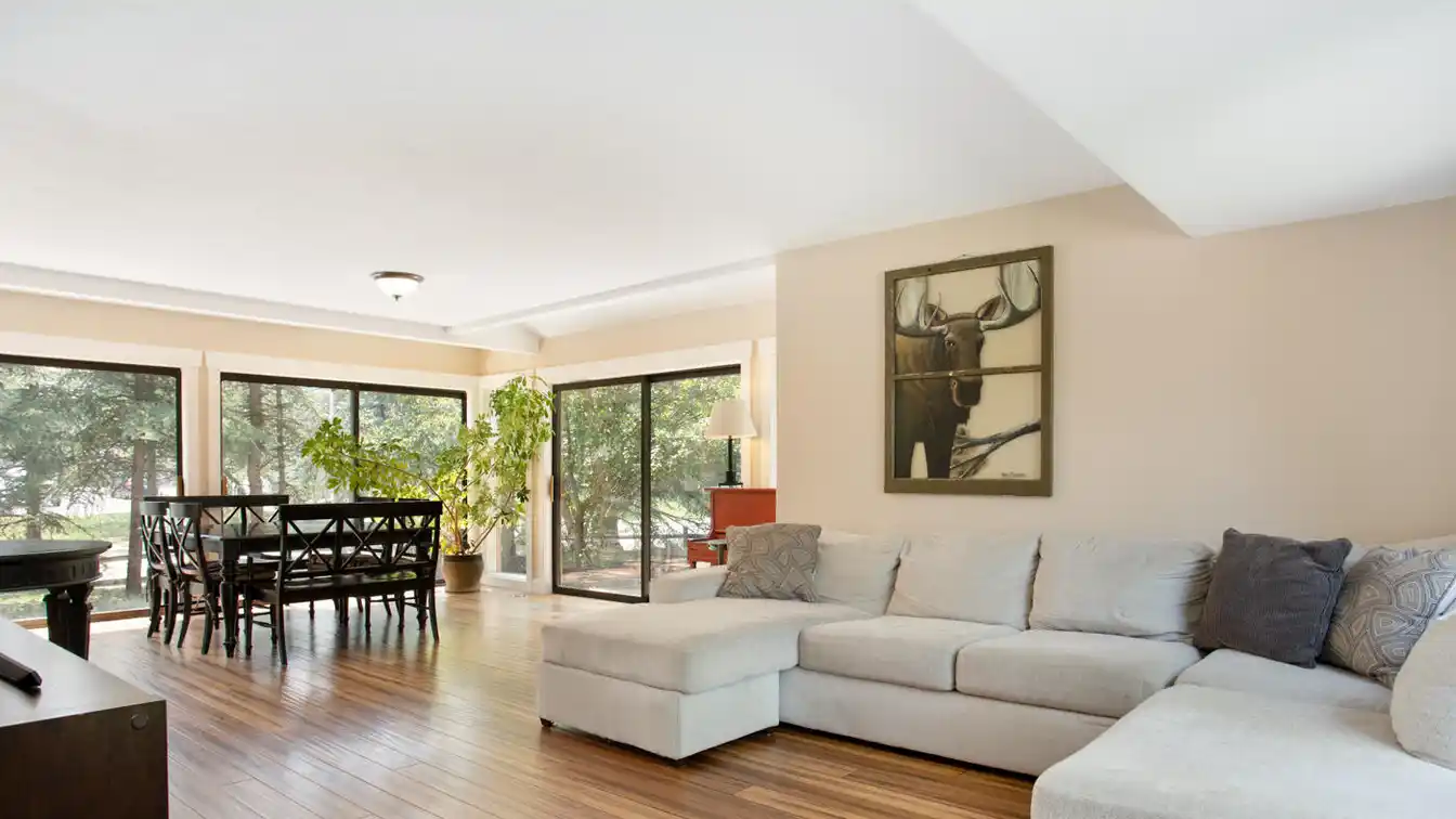 Charming Family Home in Ideal Edwards Location