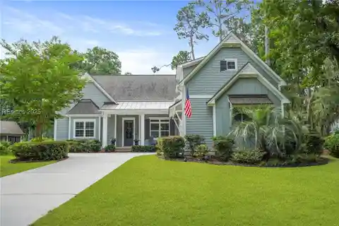 Elegant 4-Bedroom Home with Premium Features