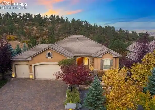 HOME NESTLED IN SERENE ALPINE GLEN