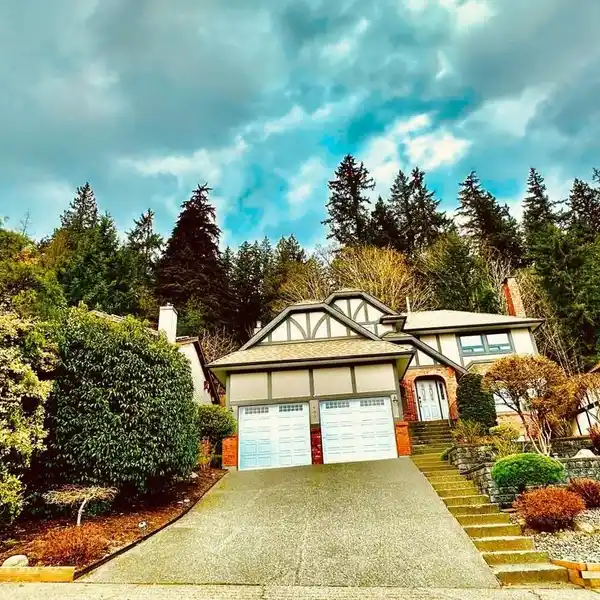 PRIVACY AND UNOBSTRUCTED VIEWS