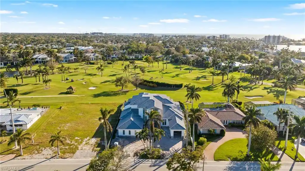 Impressive New Home in the Moorings